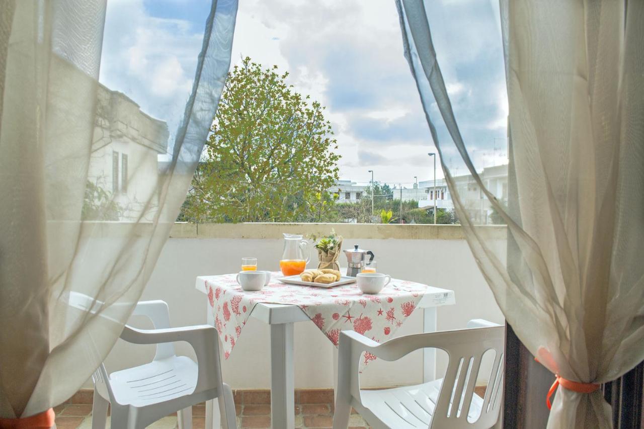Residence Borgo Latino- Localo Torre dell'Orso Luaran gambar