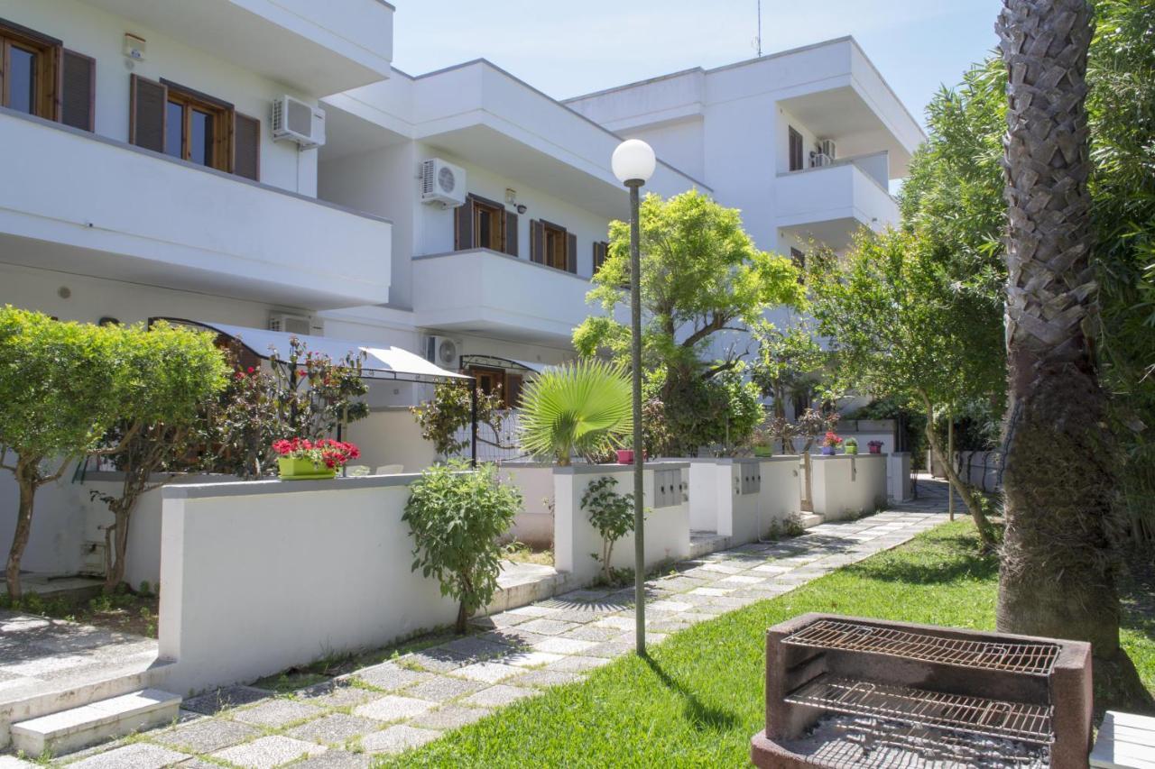 Residence Borgo Latino- Localo Torre dell'Orso Luaran gambar