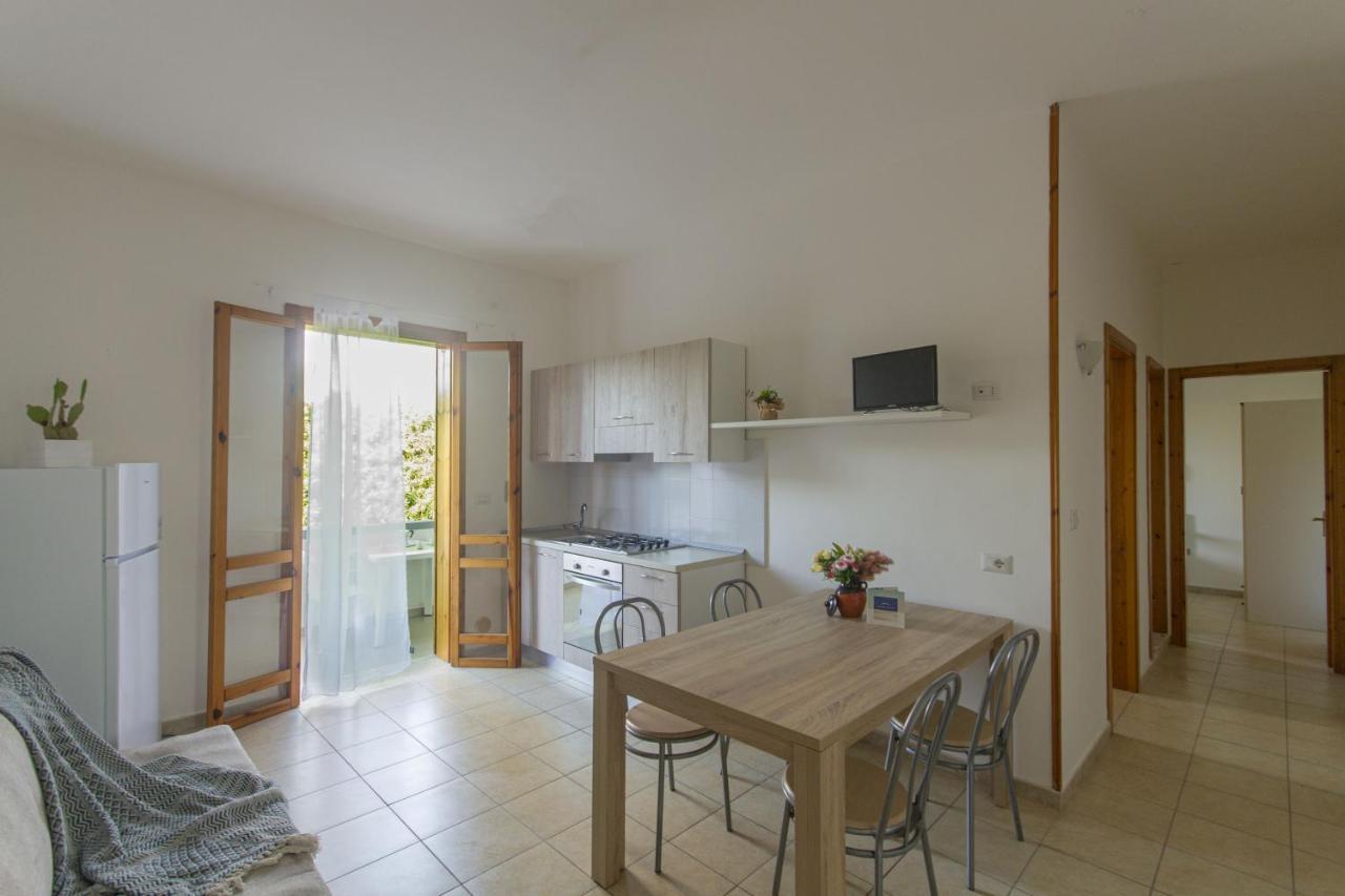 Residence Borgo Latino- Localo Torre dell'Orso Luaran gambar